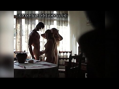 ❤️ Sexu-lagunek gizon erraldoi bat eta hirukote batera gonbidatzen dituzte berarekin ️ Porno vk %eu.superpornpics.ruan ️❤