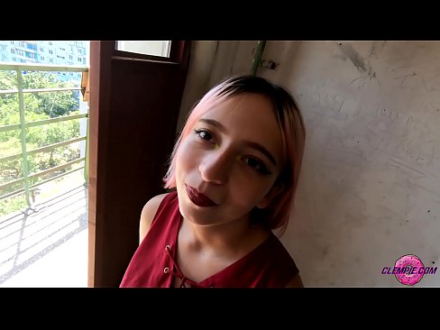 ❤️ Ikasle sentsuak arrotz bat zurrupatzen du kanpoaldean - Cum On His Face ️ Porno vk %eu.superpornpics.ruan ️❤